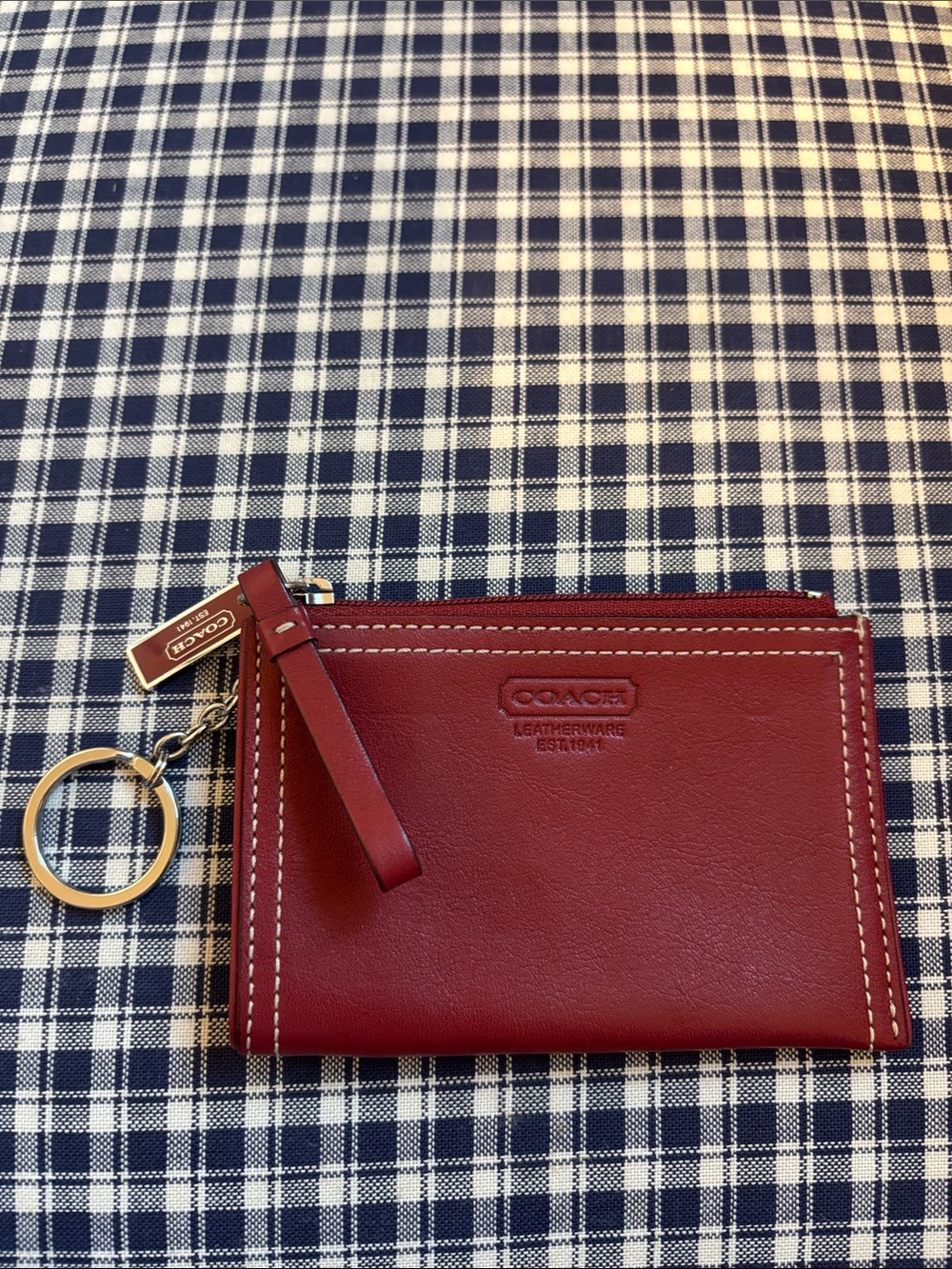 Coach 1941 vintage Burgundy Leather Zip Card Case with Keyring